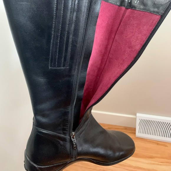 Duo Boots: Wide Calf - Picture 3 of 10